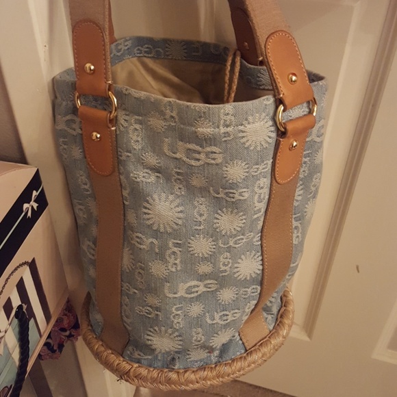 Rare Limited edition ugg tote - Picture 3 of 5